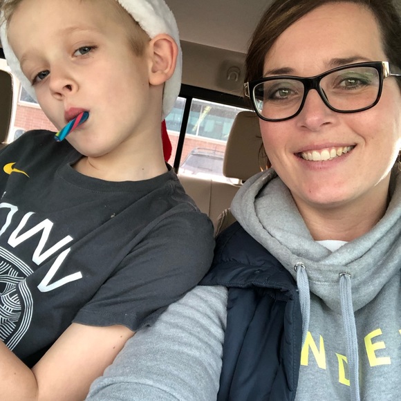 Meet your Posher, Katie - Picture 3 of 3